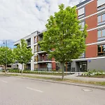 Apartment Sarmacka Wilanow With Parking, Sauna & Gym By Noclegi Renters